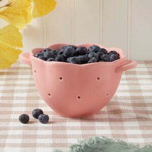 Haven Stoneware Berry Basket – 7″ Scalloped – Dark Pink – NWT